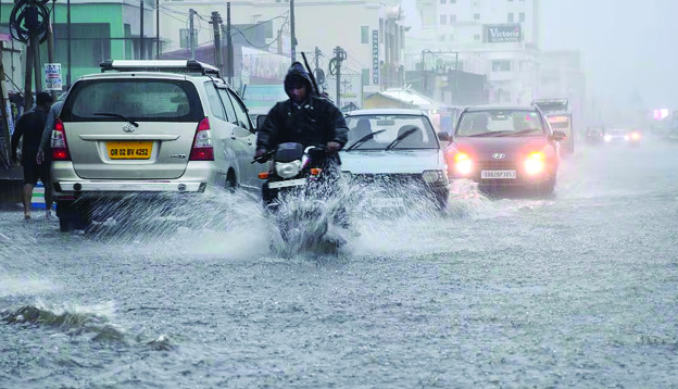 Heavy rain warning