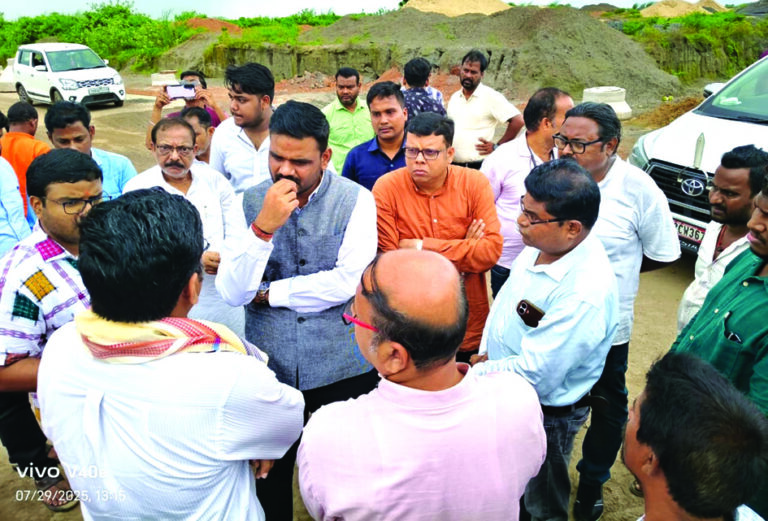 Industry Minister Patra visited Industrial area