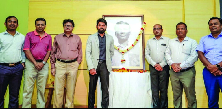 Floral tribute to Major Dhyan Chand