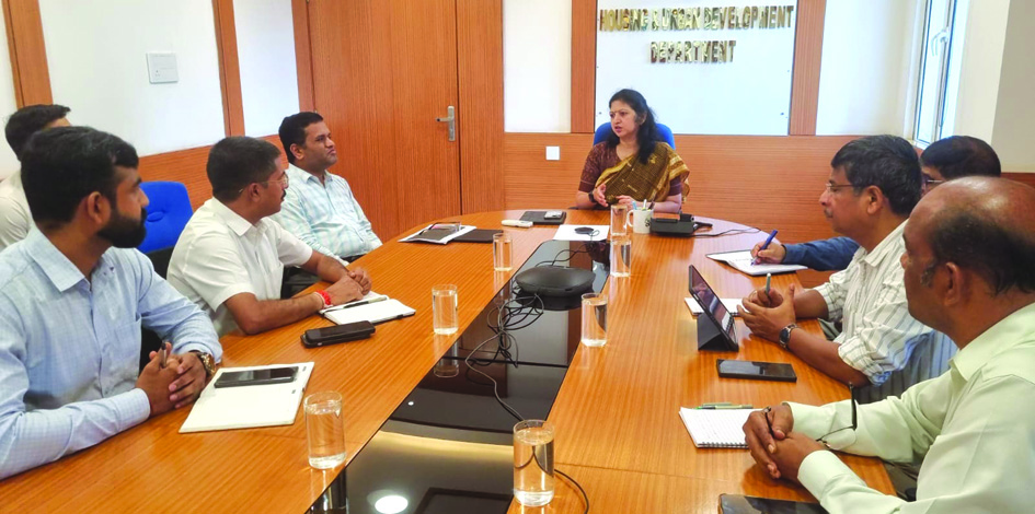 Greener roads with plastic