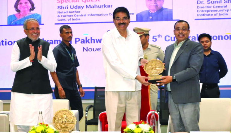 Governor stresses role of Culture