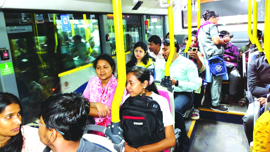 Usha Padhi travels in Ama Bus