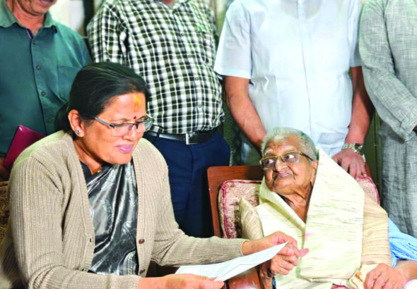 Pravati Parida met Dr. Laxmi Bai