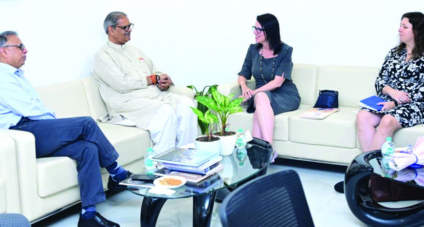 US Consul General met Deputy CM