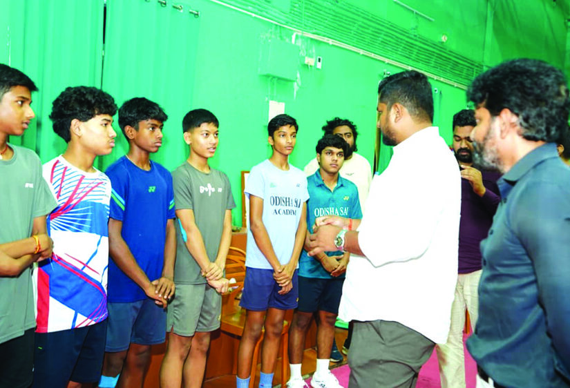 Sports Minister visited Badmonton training centre