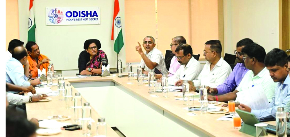 Tourism development projects review by Deputy CM
