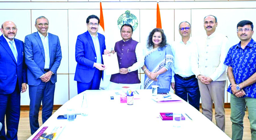 Kumar Mangalam Birla meets CM