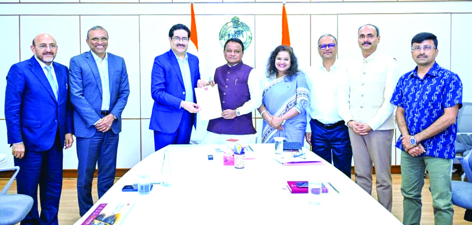 Kumar Mangalam Birla meets CM