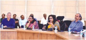 Review on role of IT in Business reforms