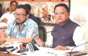 Cyclone preparedness review by CM