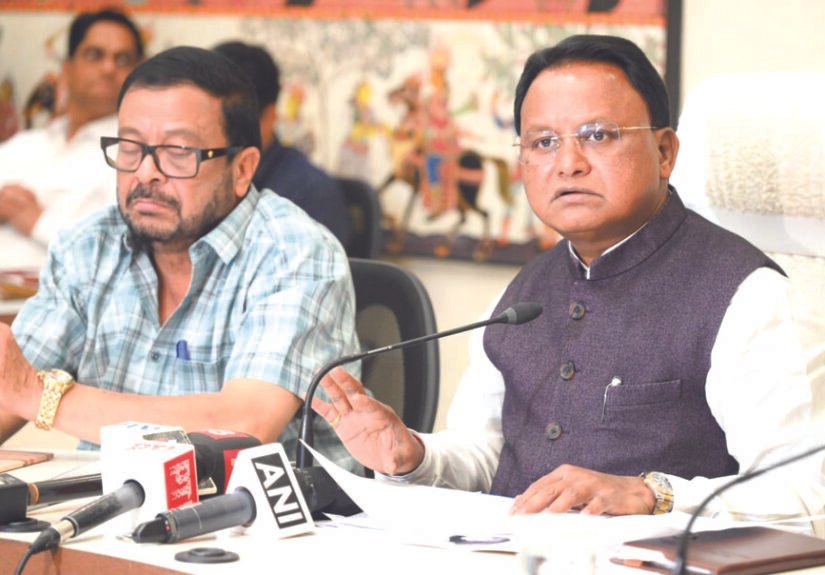 Cyclone preparedness review by CM