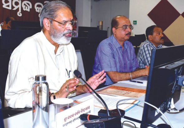 Cyclone preparedness review by Dy CM